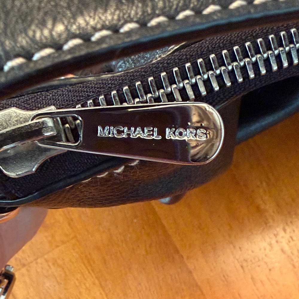 Michael Kors Black Leather Studded Shoulder Bag - Picture 5 of 10